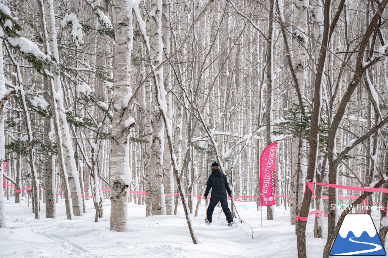 富良野スキー場｜スキーやスノーボードが初めての子供たちや初級者でも、ゲレンデの楽しさを味わえる工夫がいっぱい♪みんなに優しいスノーリゾート・富良野スキー場(^^)/